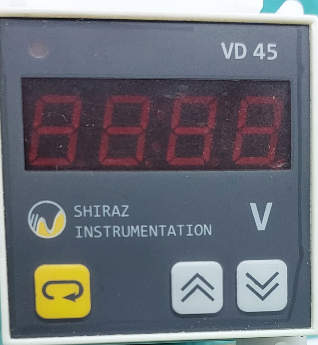 کنترل کننده اتوماتیک ولتاژ مخصوص شارژهای باطری دیزل ژنراتور 12 ولت و 24 ولت