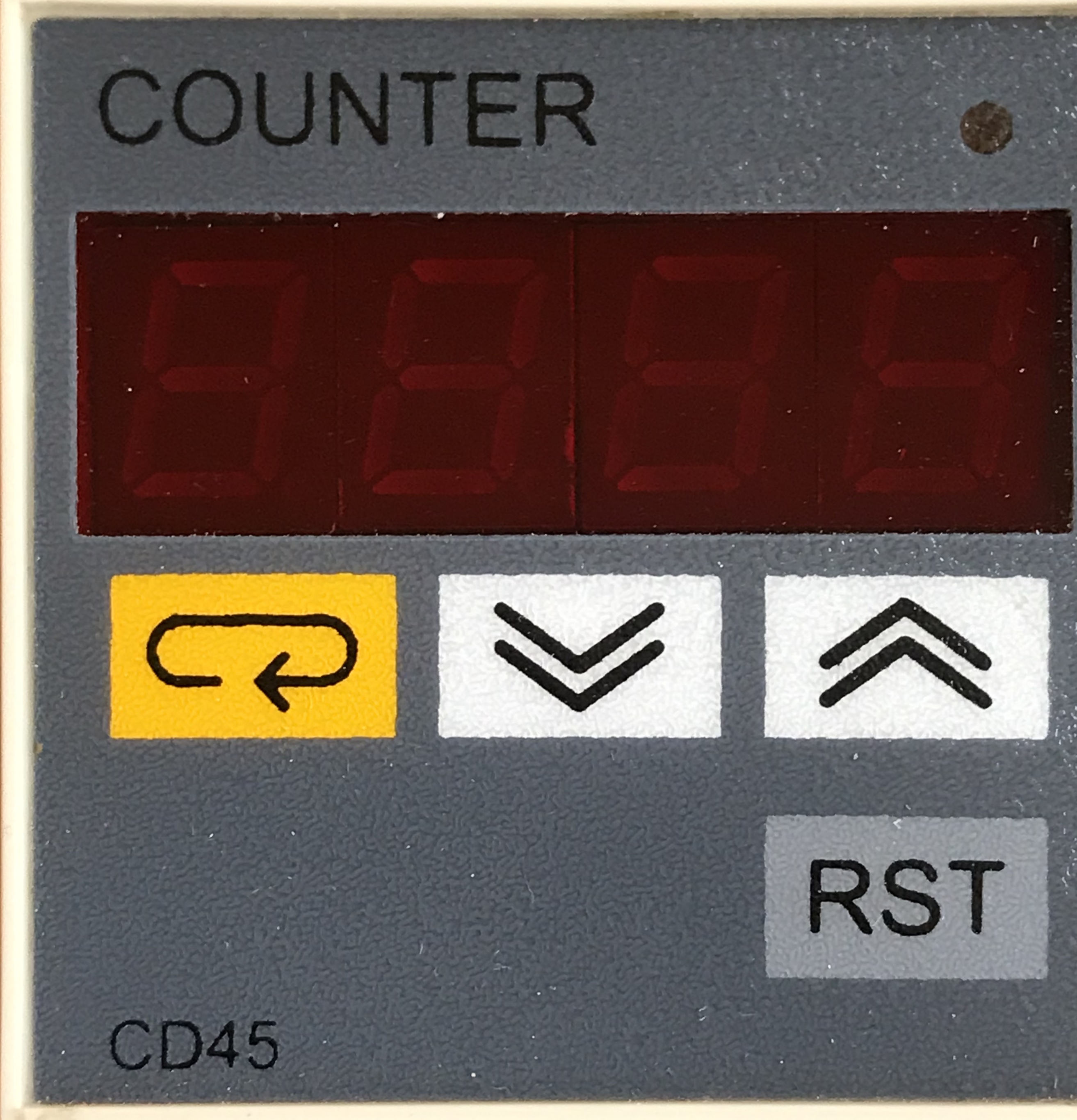 کانتر دیجیتال پیش تنظیم220V/AC ابعاد 48*48 مدل CD45