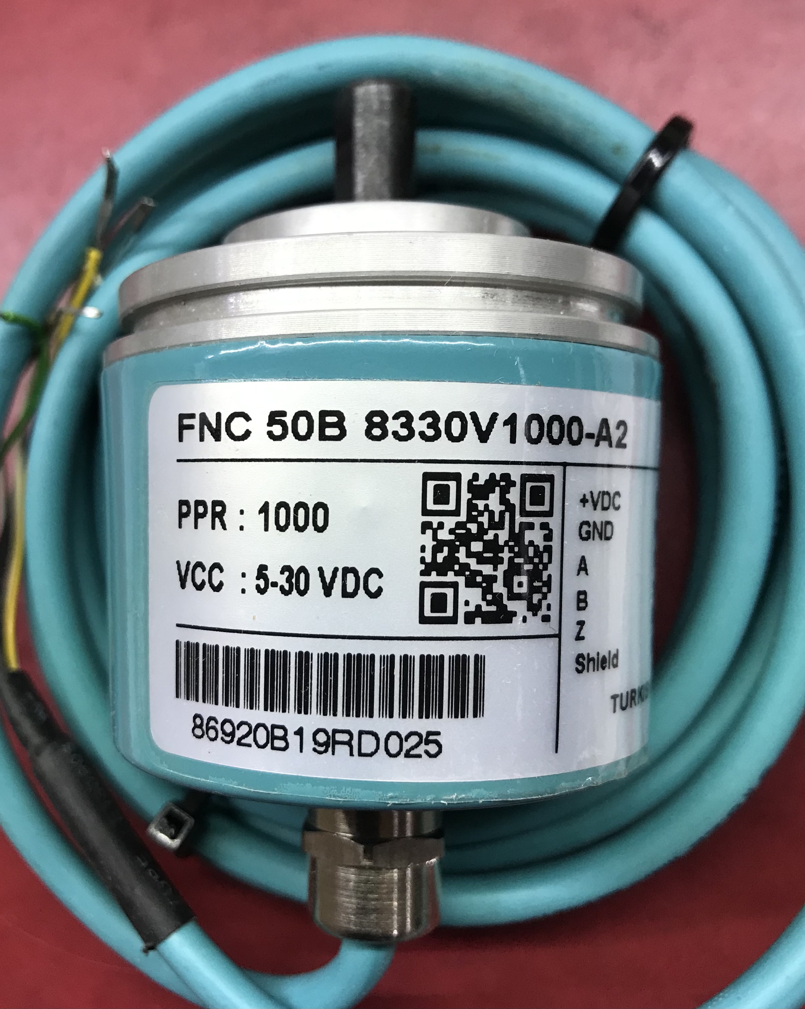 انکودر 1000 پالس فناک، سایز 50، شفت 8 میلی متر، کابل از پشت ساخت ترکیه FENAC-FNC-50B-8330V1000-A2