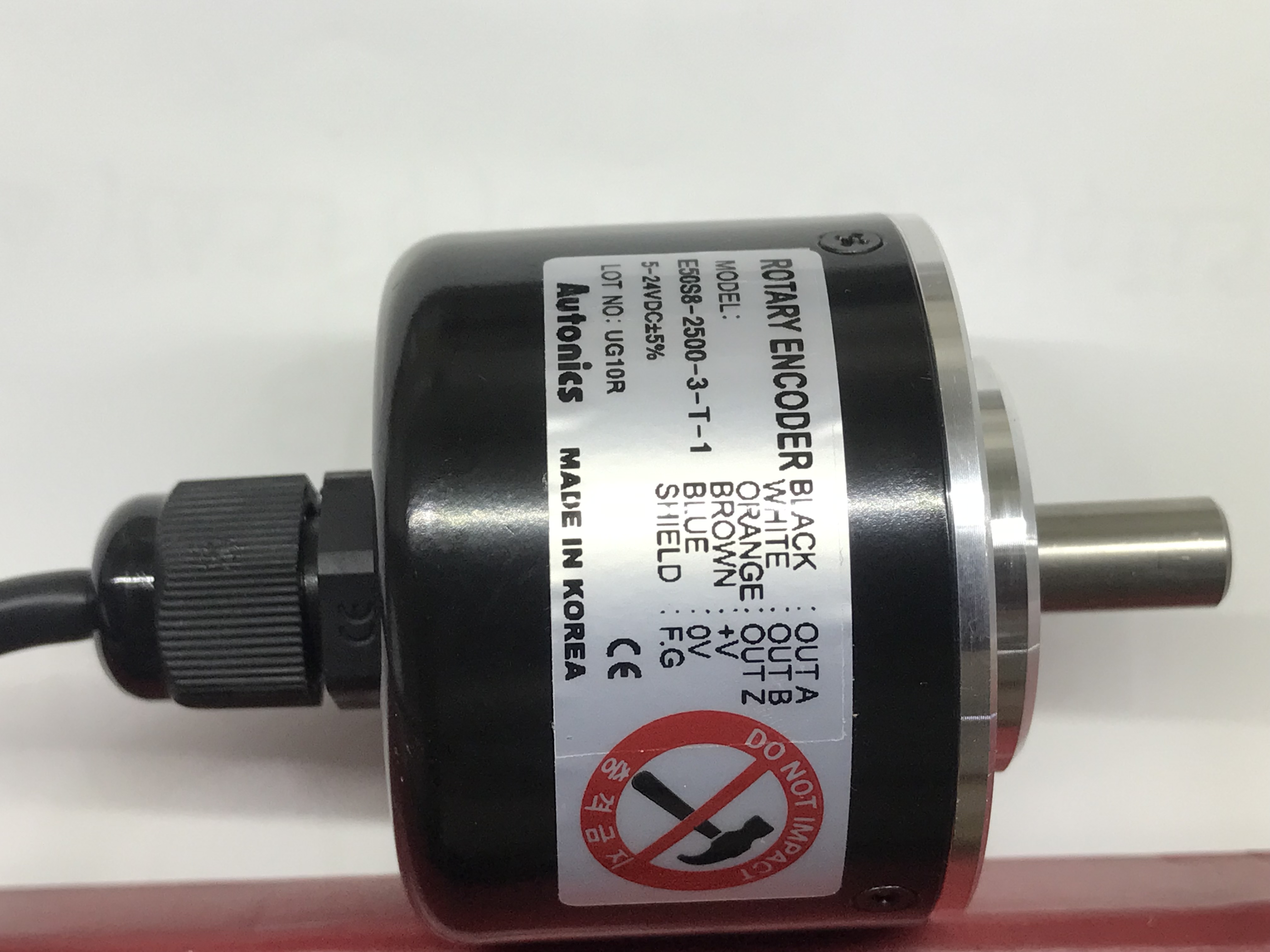 اینکودرهای چرخشی آتونیکس Autonics (Incremental, Abslute )   انکودر نوری افزایشی  مدل E50S8-1024-3-T-1 ساخت کره جنوبی